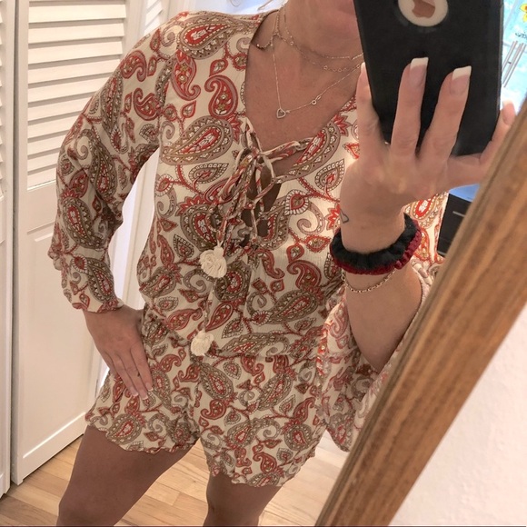 Beautiful Romper! *Size Small - Live Pics Included - Picture 5 of 9